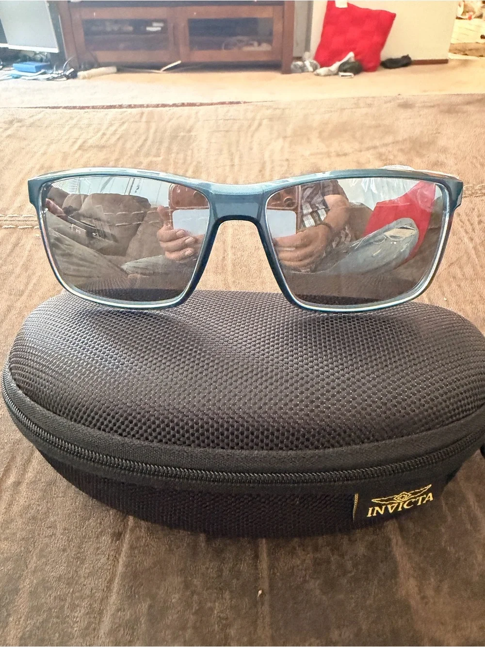 Invicta stylish sunglasses